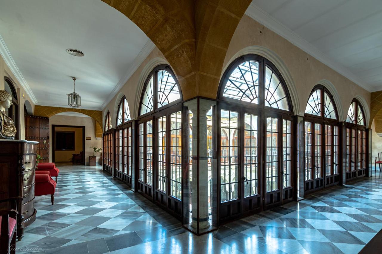 Palacio Marques De La Gomera Osuna Exterior foto