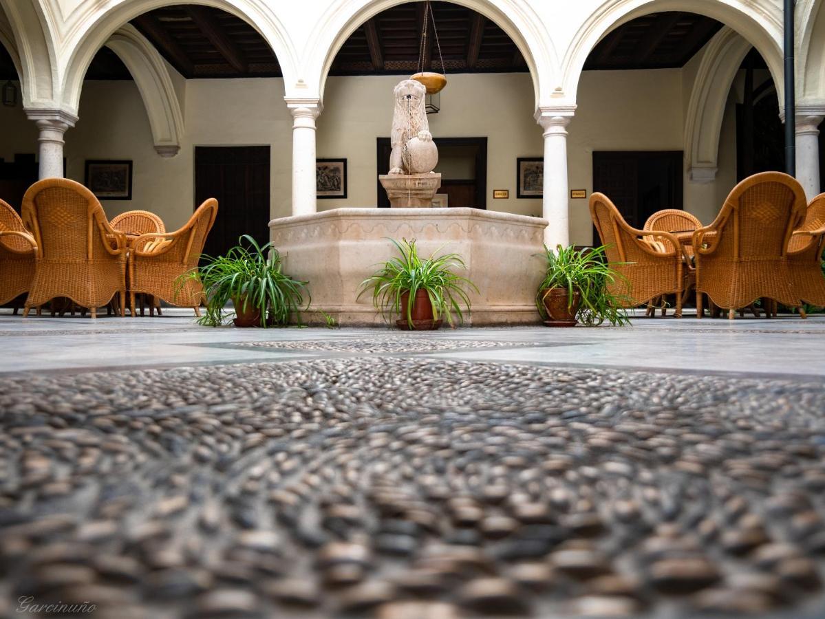 Palacio Marques De La Gomera Osuna Exterior foto