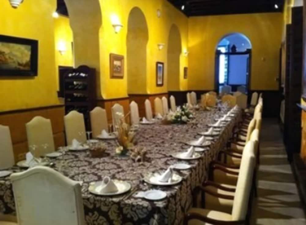 Palacio Marques De La Gomera Osuna Exterior foto